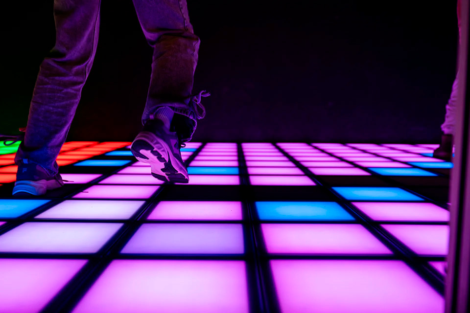 Pixel floor game